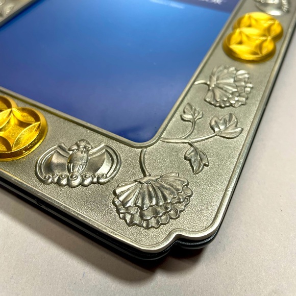 Royal Selangor Double Coin Pewter & 24K Gold Photoframe holds 4R / 4” x 6” photo - Picture 4 of 12